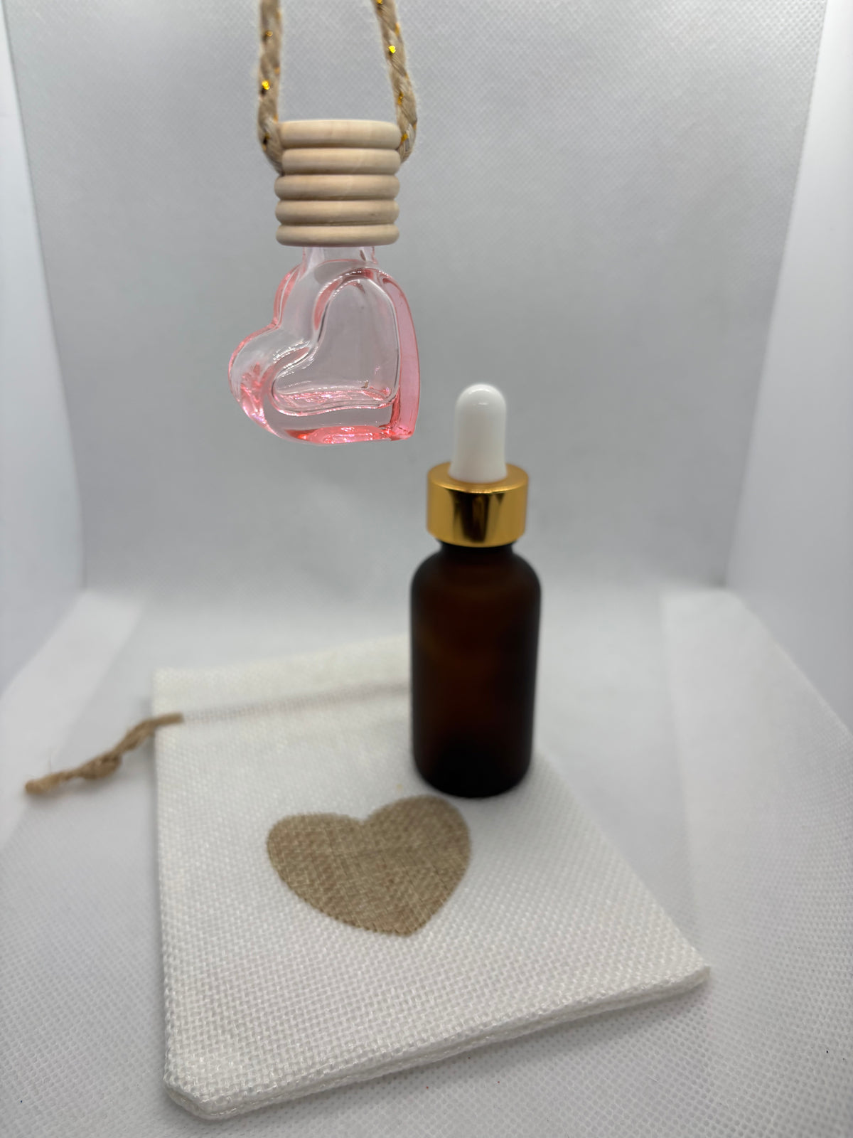 Diffuseur de parfum voiture coeur rose + recharge